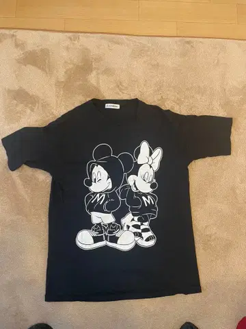 the GazettE BLACKMORAL 디즈니 티셔츠 M 사이즈