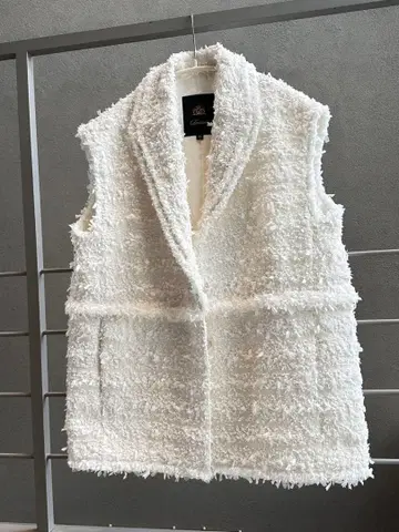 드로어의 베스트 올해 구매, 새하얀 고져스한 베스트입니다