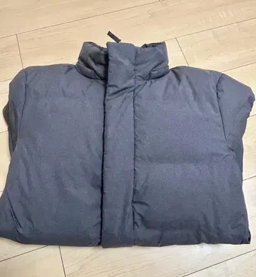 [ 새상품급 ] 유니클로 심리스 다운 코트 남성용