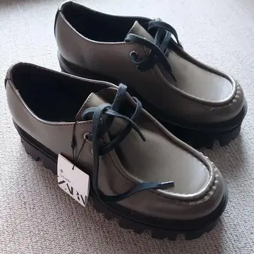 ZARA 볼륨 모크토 슈즈 40