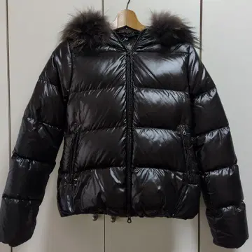 블랙 다운 자켓 퍼 포함