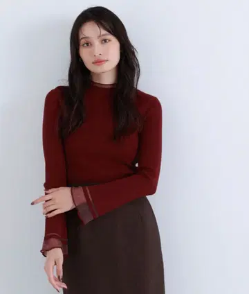 [ 새상품급 ] 내추럴 뷰티 베이직 시어 슬리브 니트