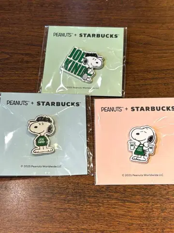[ 미개봉 ] 스타벅스 스누피 핀 배지 3종 세트