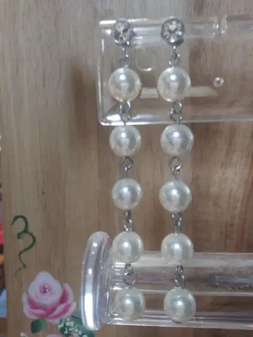 5연 화이트 펄 롱 드롭 귀걸이