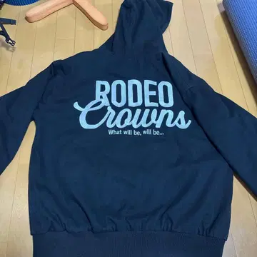 RODEO CROWNS 블랙 후드 부착 후드티