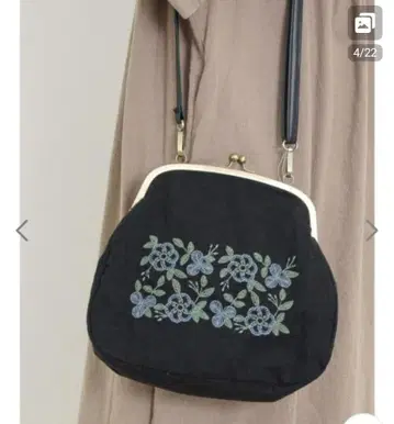 [ 마카베 앨리스 x Samansa Mos2 ] 자수 가마구치 백