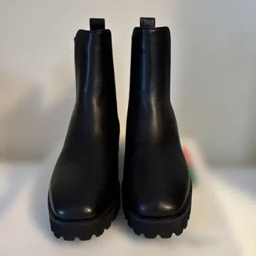 블랙 사이드 고어 가죽 숏부츠