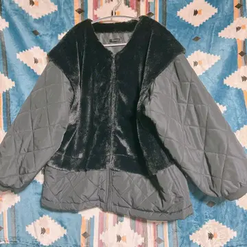 [ 미사용 새상품 ] SPINKLE 블랙 보아 퀼팅 자켓 M