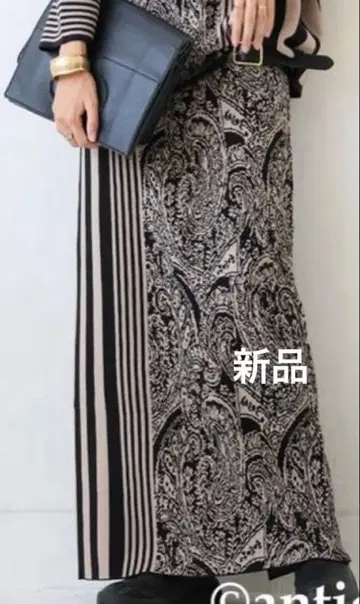 안티카 최종 가격 인하 새상품 오샤레 니트 스커트