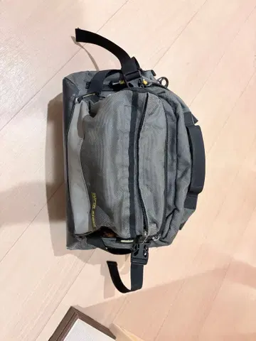 낚시용 가방 그레이 메쉬 포켓 부착