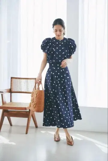 세븐텐 도트 하이웨스트 턱 맥시 스커트 네이비 도트 S