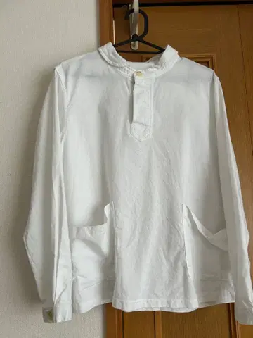 화이트 풀오버 셔츠 긴팔