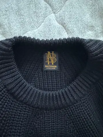 BATONER 시그니처 크루넥 블랙 사이즈 4