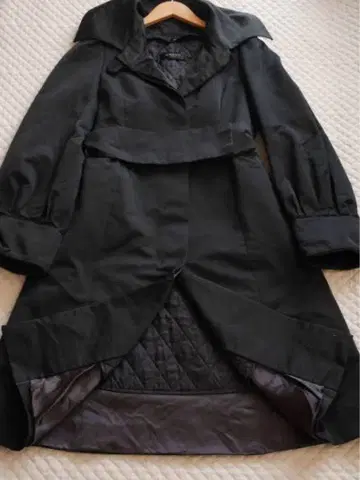 COTOO 코투 블랙 롱 코트 벨트 포함