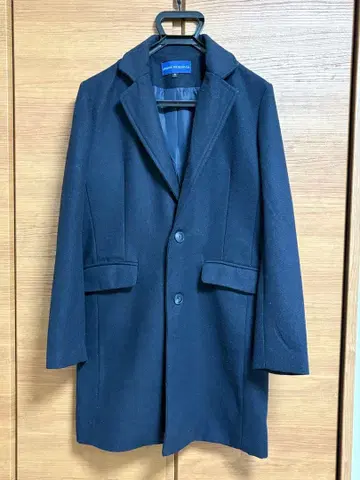 네이비 체스터 코트 어반 리서치