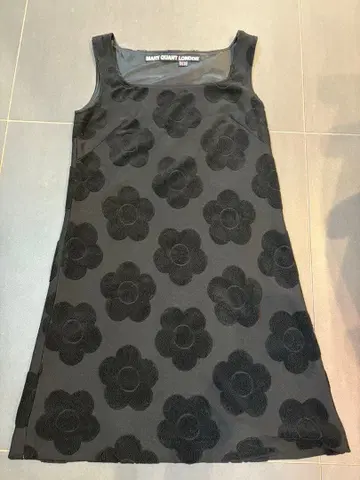 MARY QUANT LONDON 슬리브리스 원피스