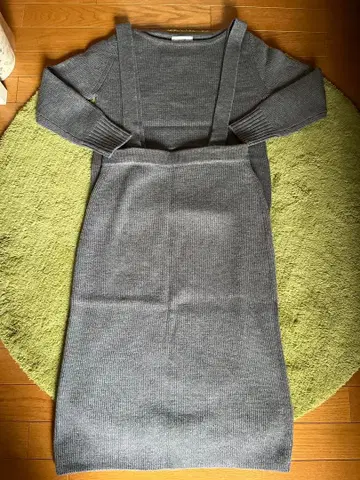 슬로브 이에나 그레이 니트 스커트 셋업