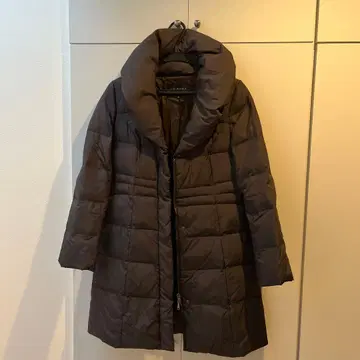 새상품급: INDIVI 롱 다운 코트