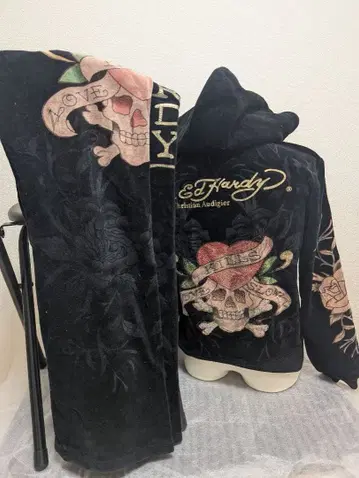 Ed Hardy 후드 부착 자켓 블랙 (구제 의류)