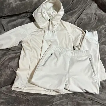 유니클로 블록테크 상하의 사이즈 다름