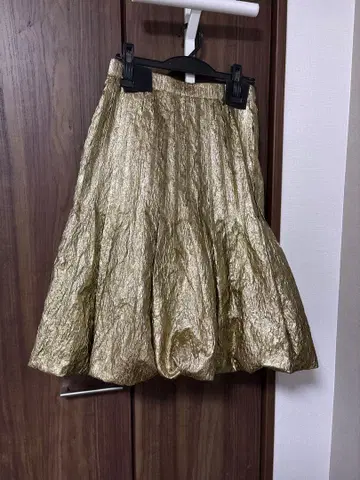 23구 온워드 카시야마 일본제 골드 스커트