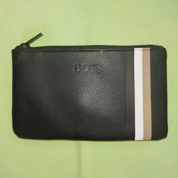 BOSS 가죽 클러치백