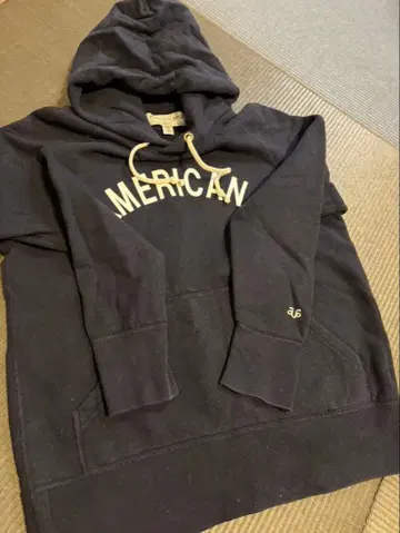 네이비 후드 부착 후드티 AMERICANA
