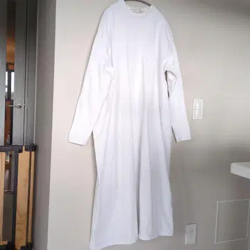 aere 아에레 화이트 롱 원피스 긴팔 코튼 100%