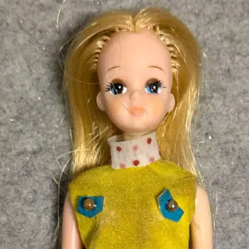 타카라, 피코짱 인형 도트 무늬 의류 착용