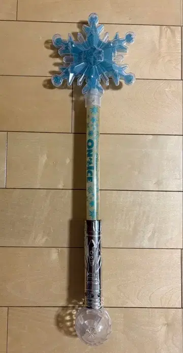 디즈니 온 아이스 빛나는 지팡이 안나 라이트 엘사