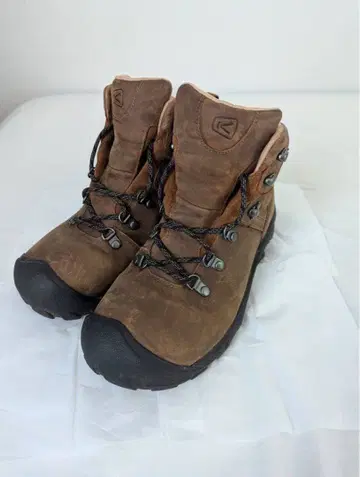 킨 KEEN 피레네 PYRENEES 트레킹 부츠 25.5