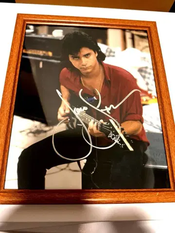 존 스테이모스 친필 사인 포트레이트