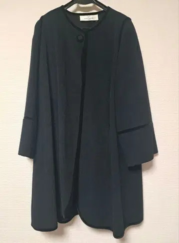 칼 라거펠트 미사용 코트 블랙 컬러 M 사이즈 모 100%