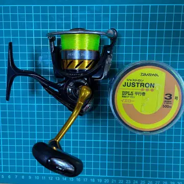 다이와 REVOS 2500 스피닝 릴 나일론 낚싯줄 포함