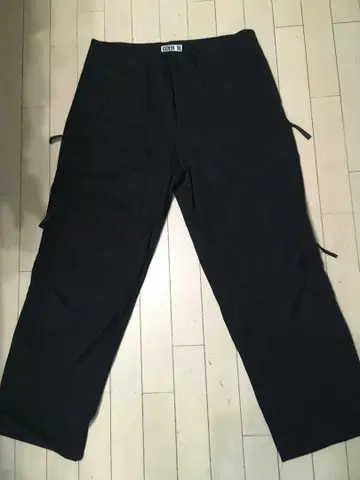 굿이너프 벤틸레이션 치노 팬츠 사이즈 XL