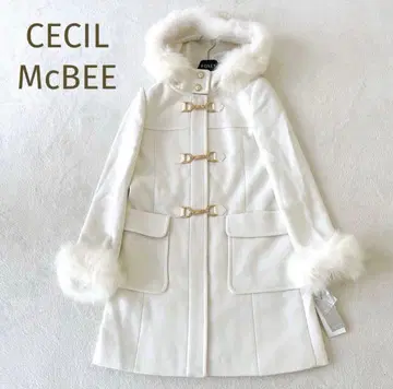 CECI McBEE 화이트 더플 코트