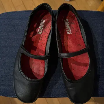 CAMPER 블랙 플랫슈즈 36