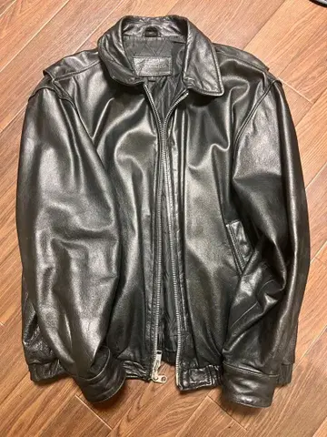 세인트 존스 베이 00s 블랙 가죽 자켓