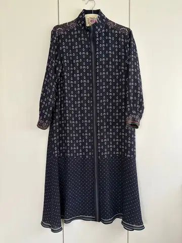 모라비토 네이비 꽃무늬 도트 무늬 원피스