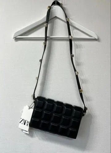 미사용 ZARA 퀼팅 가죽 크로스 바디백 리얼 가죽