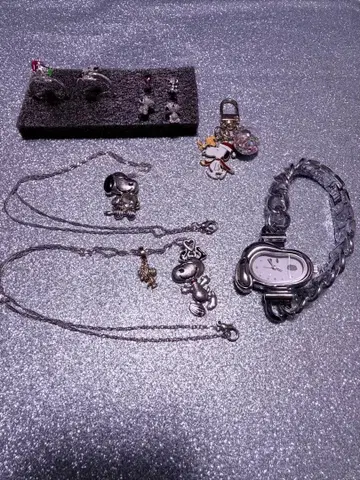 레어 스누피 목걸이 귀걸이 반지 시계 키링 8종 세트