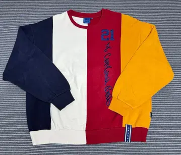 ROMANTIC CROWN 맨투맨 풀오버