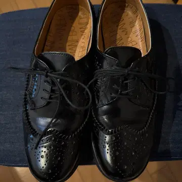 마나부 블랙 윙 팁 레이스업 슈즈