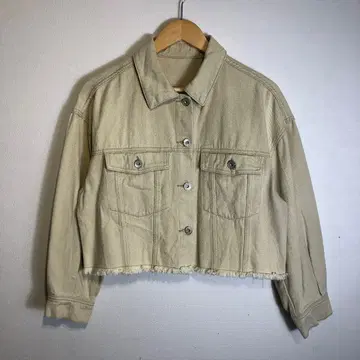 베이지 숏 자켓 프린지 밑단