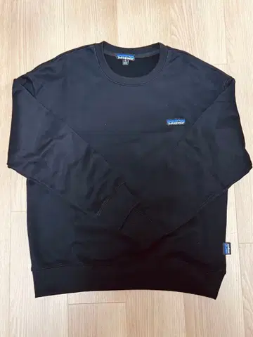 Patagonia 블랙 맨투맨 트레이닝복 S 사이즈