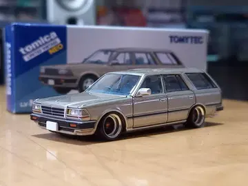 커스텀 미니카 토미카 리미티드 빈티지 네오 글로리아 왜건 (Y30)