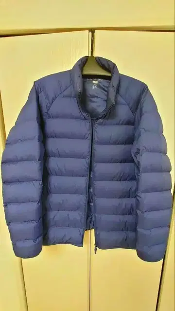 유니클로 울트라 라이트 다운 다운 재킷 XL 네이비