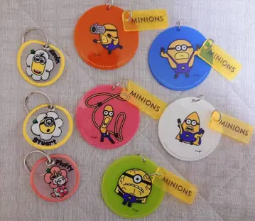 미니언즈 아크릴 키링 8개 세트