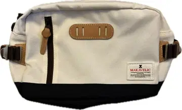 MAKAVELIC 바디백 화이트/블랙