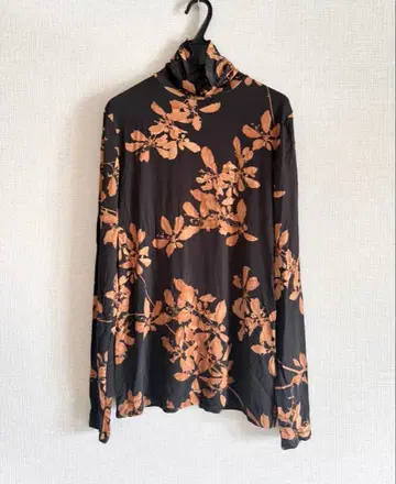 [ 새상품급 ] 드리스반노튼 하이넥 저리 티셔츠 세컨드 스킨 S